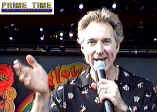 010526GaryPuckettWave121.JPG (19833 bytes)
