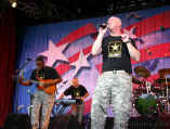 060527ArmyVolunteersBand4181.jpg (105203 bytes)