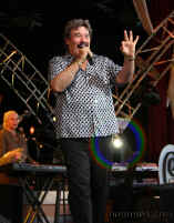 070414TonyOrlando6191.jpg (93559 bytes)