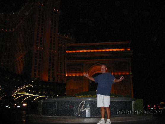 131024GDParisLasVegasNV8958.jpg (62269 bytes)