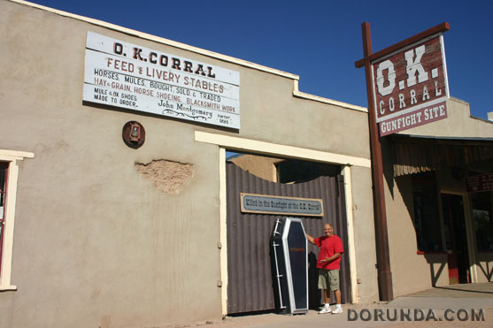 131031GDTombstoneAZ8698.jpg (72107 bytes)